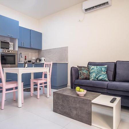 Port City Haifa - Luxury Apartments 50 Mtrs From The Beach Экстерьер фото