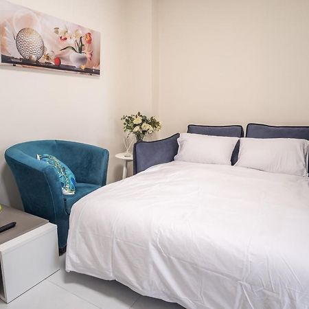Port City Haifa - Luxury Apartments 50 Mtrs From The Beach Экстерьер фото