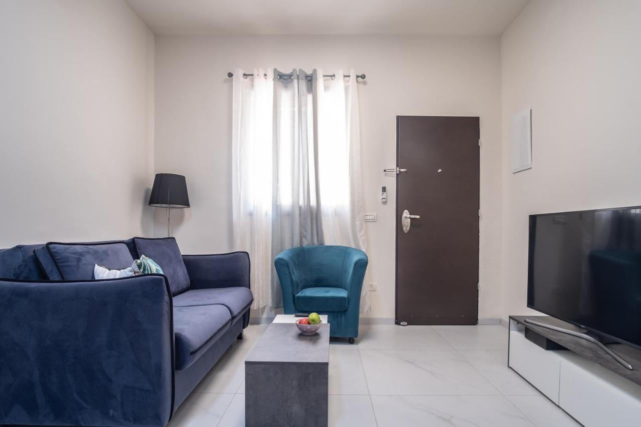 Port City Haifa - Luxury Apartments 50 Mtrs From The Beach Экстерьер фото